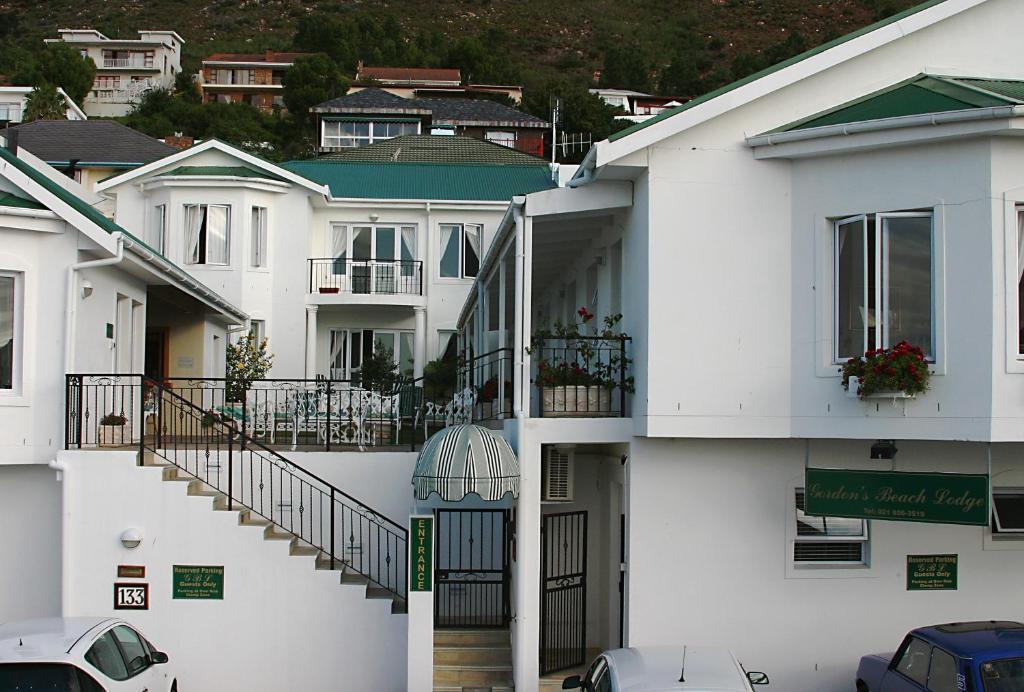 Gordon'S Beach Lodge Gordonʼs Bay Eksteriør bilde