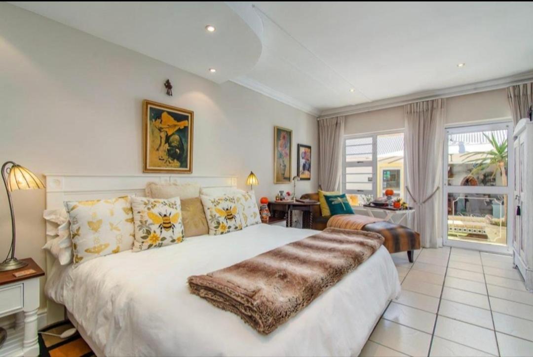 Gordon'S Beach Lodge Gordonʼs Bay Eksteriør bilde